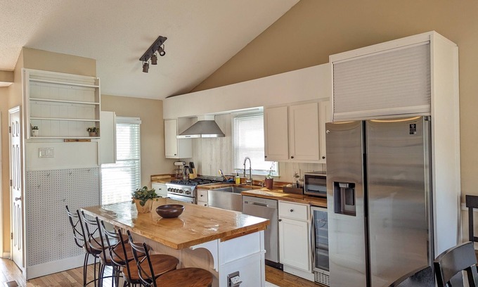 Durham Casa | Modern 3BR Ranch Near Duke & UNC - Chapel Hill