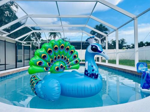 Sarasota Springs Casa | Modern 3BR with Pool and Grill