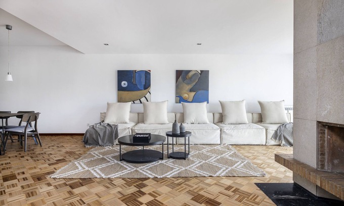 Les Corts Apartamento | Moderno apartamento de 4 habitaciones en Barcelona