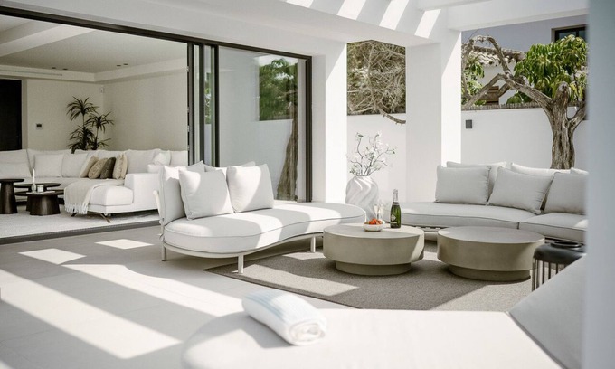 Urbanizacion Marbessa Casa | Modern 4 Beds Luxe Villa 550m to Las Cañas Beach!