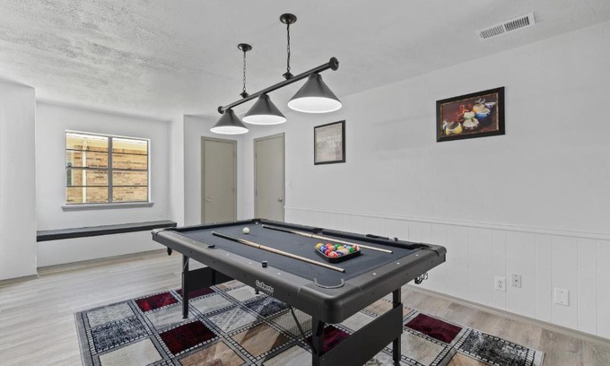 Allen Casa | Charming Modern Cozy Getaway! Pool Table BBQ Patio