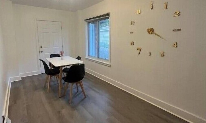 Squirrel Hill South Casa | Modern 4B Home in Sq Hill