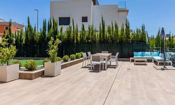 Orihuela Costa Chalet De Esquí | Modern 5-bedrooms villa near the sea