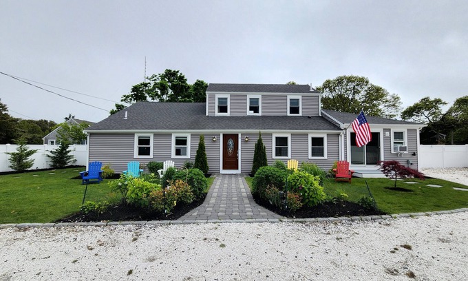 West Yarmouth Casa | Modern 5 Bedroom Beach House! Walk to Seagull Beach! 0.3mile