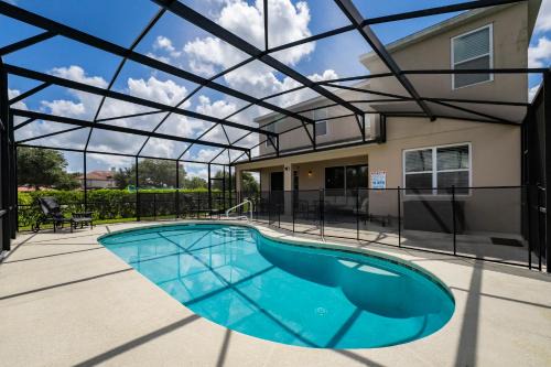 Davenport Casa | Modern 5BD, 4BA pool home in a golf resort community of Providence