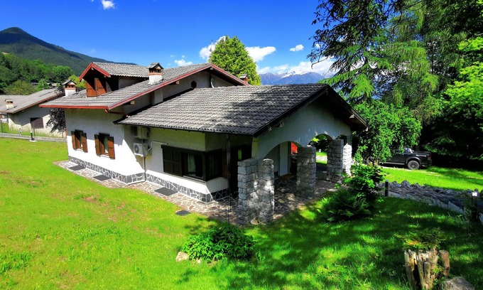Borno Chalet De Esquí | Modern Alpine chalet for sports,relax,history, Dolomite landscapes, pet free