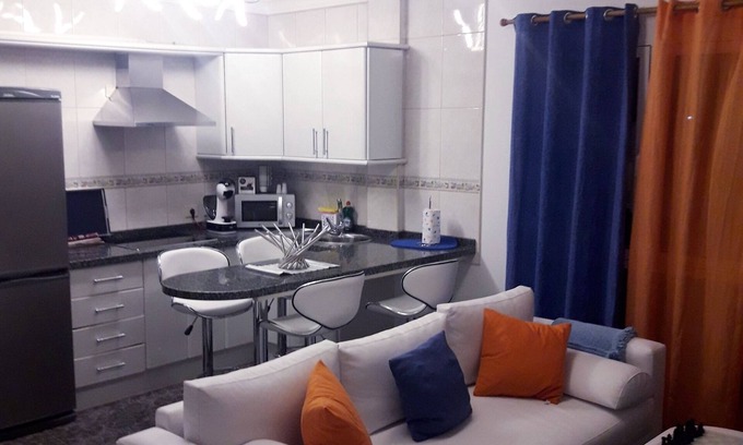 Playa de Arinaga Condominio | Moderna y bonita vivienda totalmente equipada, wifi y televisión con Nexfli.