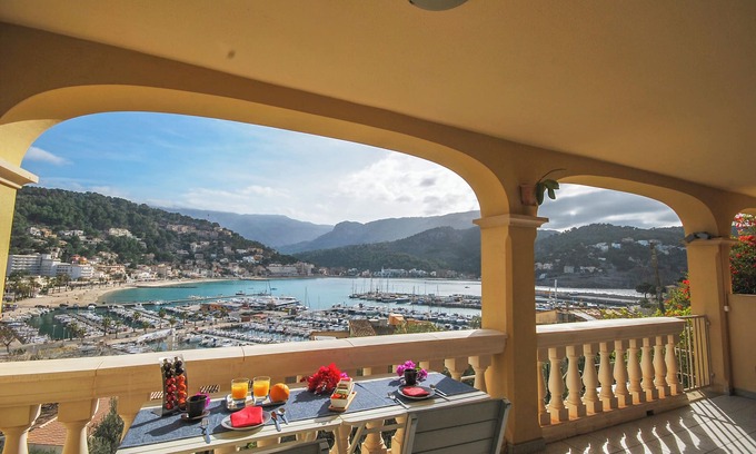 Soller Apartamento | Moderno apartamento con terraza y vistas espectaculares al mar