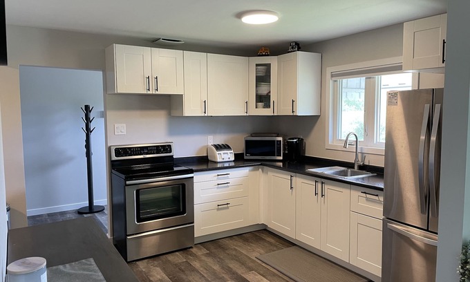 Sandy Lake Casa | Modern and cozy cabin on the edge of beautiful Sandy Lake, Manitoba.