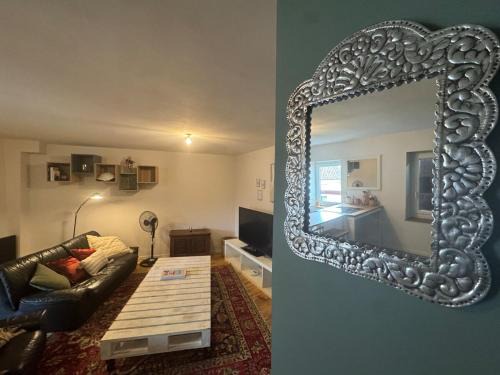 Condrieu Apartamento | Modern and old T2