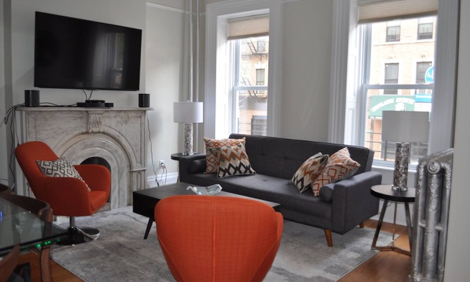 Williamsburg Casa | ¡NUEVO! Moderna casa adosada de tres pisos renovada en Williamsburg - prime locati