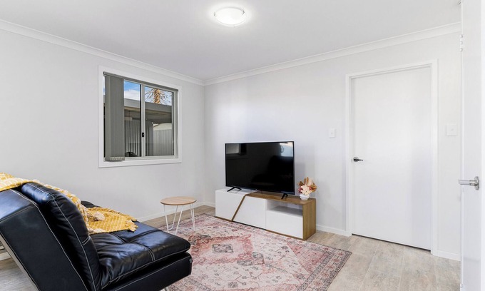 Cloverdale Casa | Modern and self contained granny flat