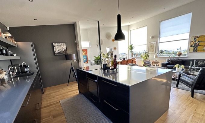 Reykjavik Casa | Modern and spacious 3 bedroom house, with fantastic view over Reykjavik.