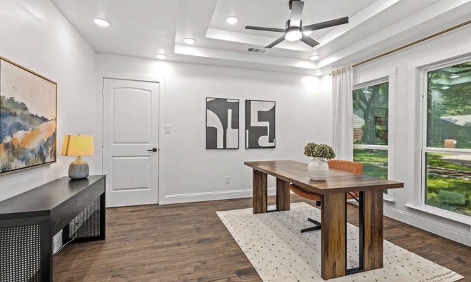 Lake Highlands Casa | Modern and Spacious - 4 Bedroom, 3.5 Bath, PLUS Office in Dallas
