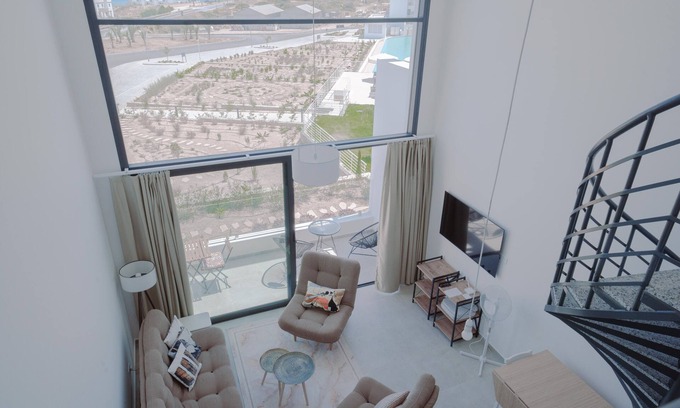 Esentepe Apartamento | Apartamento moderno y espacioso con hermosa azotea y vista al mar.