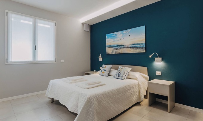 Monte Apartamento | Modern apartment with pool just steps from the beaches of Lake Garda
