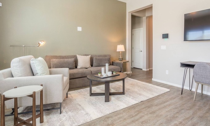 Litchfield Park Apartamento | Modern Apartment in Prime Location (ID6533X33)