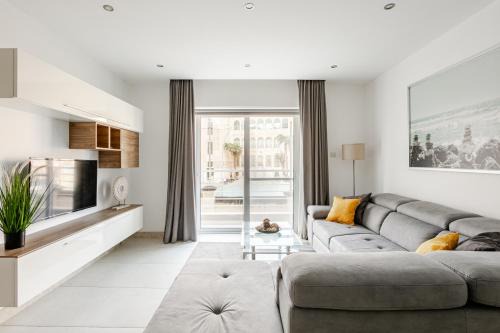Sliema Apartamento | Modern apartment direct access to Sliema beaches
