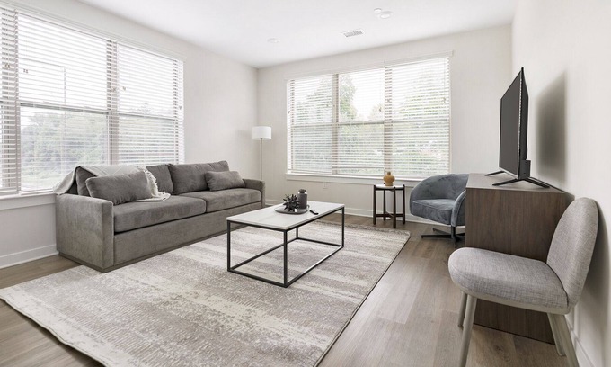 Bala-Cynwyd Apartamento | Modern Apartment in Prime Location (ID1971X10)