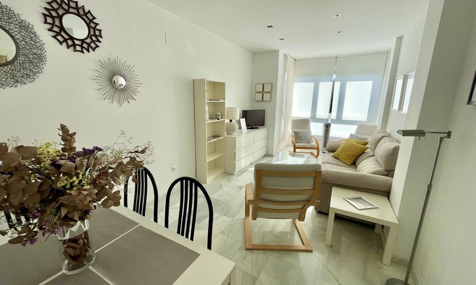 Ciudad Jardin Apartamento | Apartamento céntrico y moderno, con aire acondicionado, al lado del barrio histórico y Mercado Victoria
