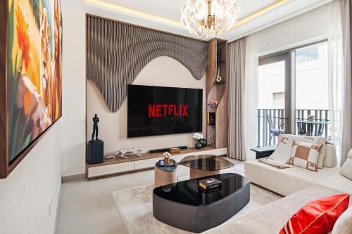 Dubai Casa | Modern Apartment in Dubai Creek Harbour By DuStay