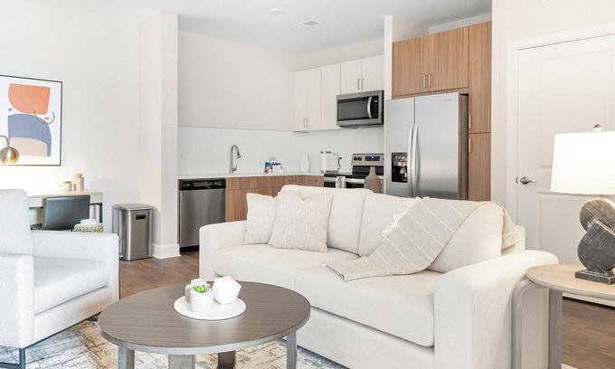 The Gulch Apartamento | Modern Apartment in Prime Location (ID8930X28)