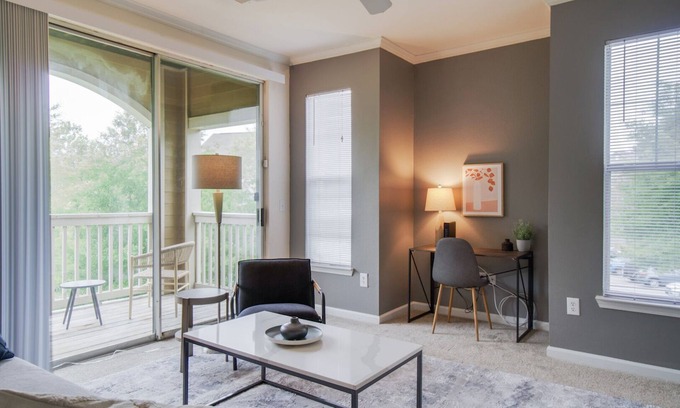 Durham Apartamento | Modern Apartment in Prime Location (ID7304)