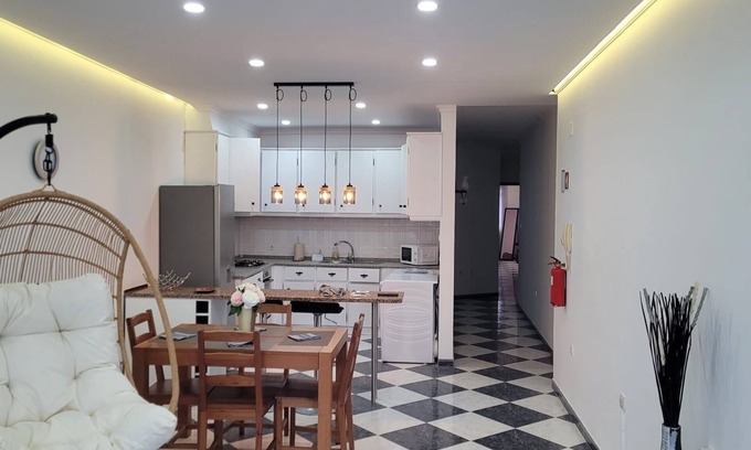 Biscoitos Apartamento | Modern Apartment in the Biscoitos Village of Terceira