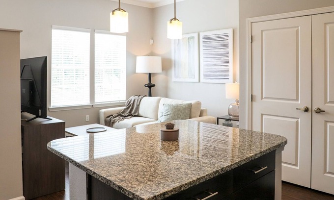 South Baton Rouge Apartamento | Modern Apartment in Prime Location (ID7888X97)