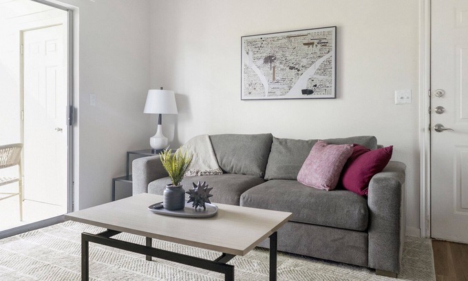 Highlands - Perkins Apartamento | Modern Apartment in Prime Location (ID1203X618)