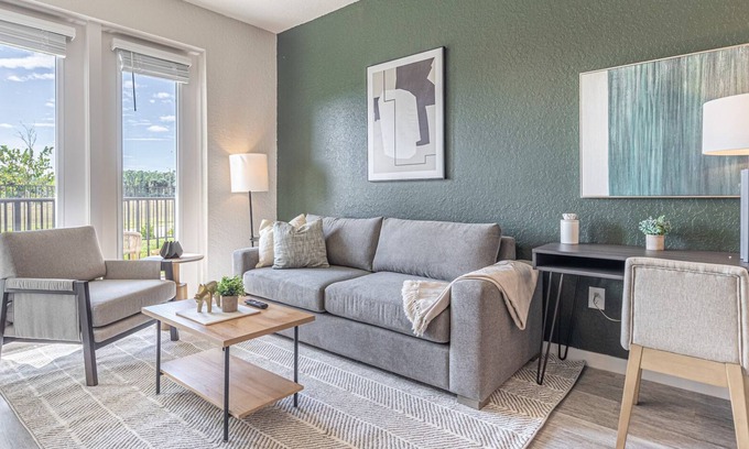 Biggar Apartamento | Modern Apartment in Prime Location (ID8083X42)