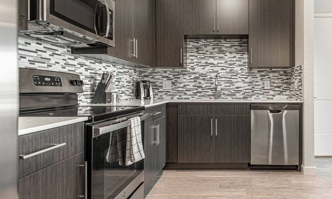 Biggar Apartamento | Modern Apartment in Prime Location (ID8094X55)