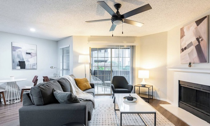 Fort Worth Apartamento | Modern Apartment in Prime Location (ID6054X71)
