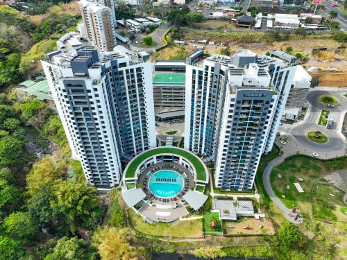 San Jose Apartamento | Modern Apartment located in Trendy San Jose Condo