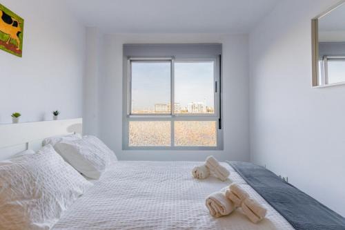 Moncofar Apartamento | Modern Apartment: Moncofa Beachside Oasis