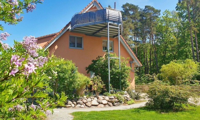 Glowe Apartamento | Modern apartment no. 2 with terrace, sauna in the house, garden - Ferienwohnungen am Wald