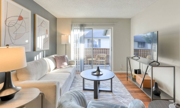 St. Petersburg - Clearwater Apartamento | Modern Apartment in Prime Location (ID8526X47)