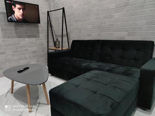 Agios Panteleimonas Apartamento | Modern apartment with a huge terrace