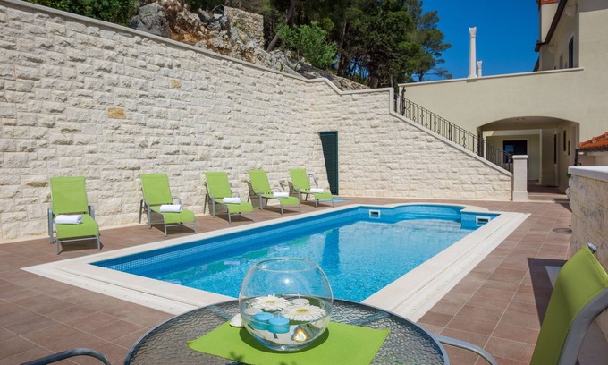 Hvar Apartamento | Apartamento moderno con piscina en el centro de Hvar