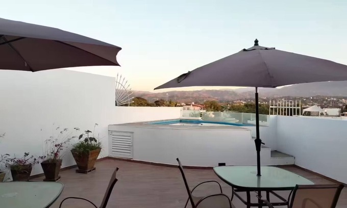 Ixtapa Apartamento | Modern Apartment with Balcony, Terrace and Jacuzzi