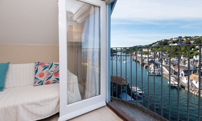 West Looe Casa | Apartamento moderno con fabulosas vistas, cerca del pueblo y la playa.