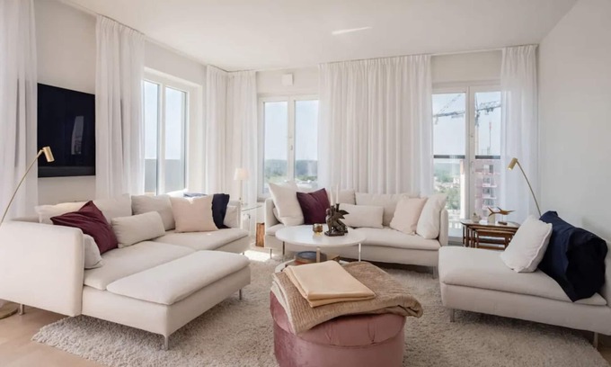 Nacka Apartamento | Modern apartment with large terrace and outdoor spa