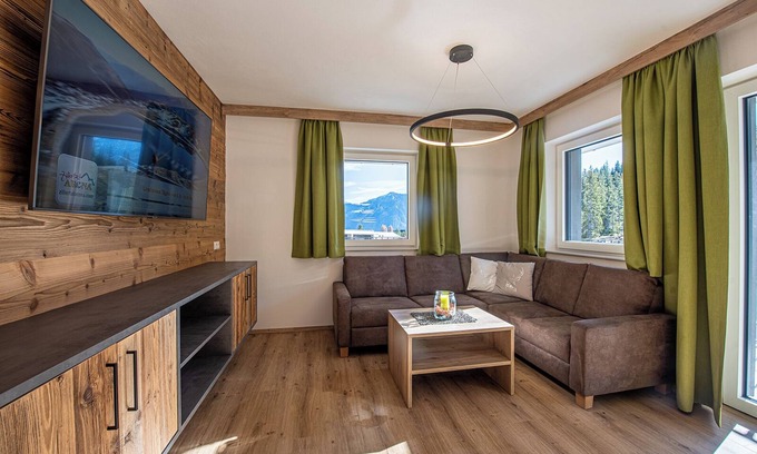Hochkrimml Apartamento | Modern apartment with mountain view, sauna, and close to the slopes