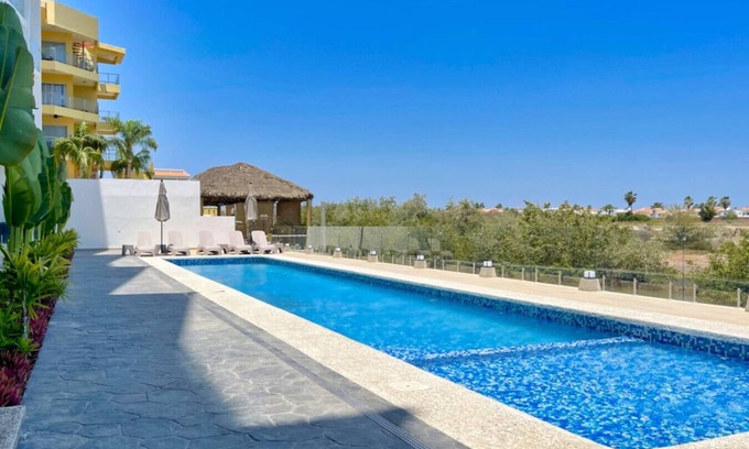 Marina Mazatlan Apartamento | Modern Apartment with Pool, 5 min from the Beach