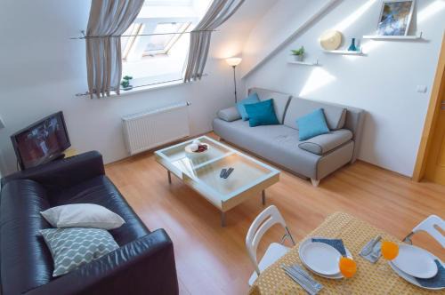 Nove Mesto Apartamento | Modern Apartments Opatovická