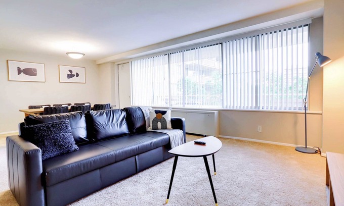 Crystal City Apartamento | Beautiful 2 BR Apt At Crystal City With Gym