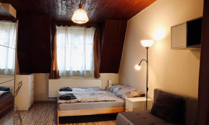 Usti nad Labem Apartamento | Modern APT with river view near city center&train