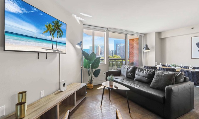Pentagon City Apartamento | Modern Arlington Gem - Stylish Apt with City Views