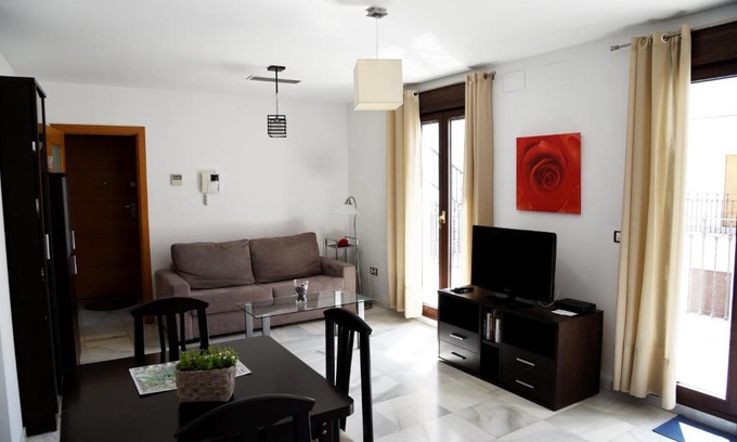 Cruz Roja-Capuchinos Apartamento | Modern Atico, Close Macarena/Sevilla center