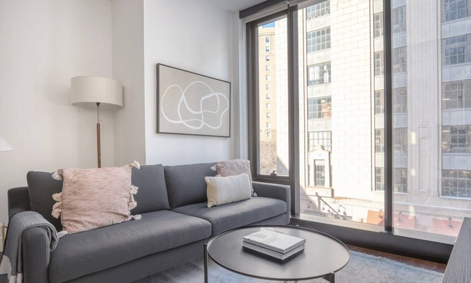 Bay Village Apartamento | Modern Back Bay 1br w/ w/d & gym, nr Boston Common, by Blueground